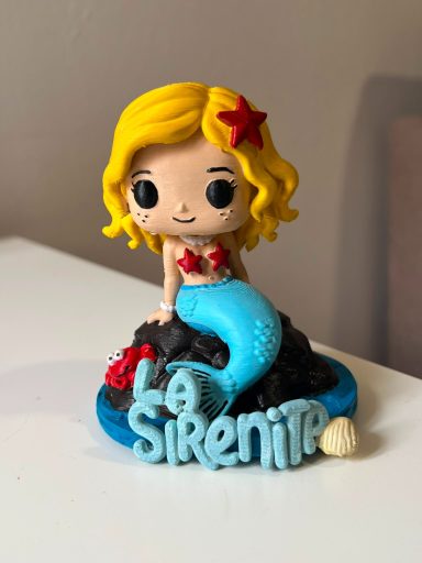 *Figura personalizada de mujer en 3D